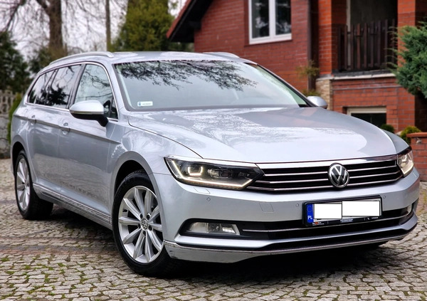 Volkswagen Passat cena 74700 przebieg: 190000, rok produkcji 2019 z Legnica małe 781